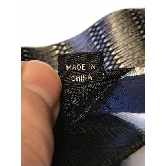 Emilio Ponti 100% Silk Handmade Tie Black & Gold Abstract Design Preowned - Picture 4 of 5